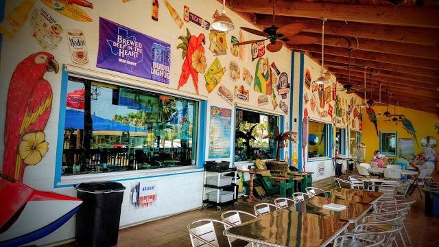 Parrot Eyes Restaurant-Bar